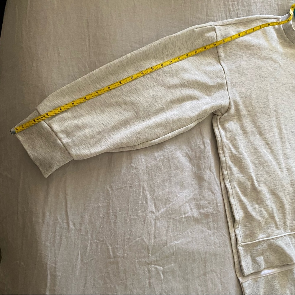 adidas yoga crew sweatshirt NWOT size medium - Picture 14 of 15